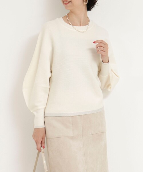 MICO COULIER(ミコクリエ)の「ウォッシャブルバナナスリーブ クルーネックプルオーバー(ニット/セーター・レディース・ブルー/グレー/キナリ/レッド・38)」の2枚目の写真