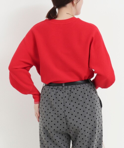 MICO COULIER(ミコクリエ)の「ウォッシャブルバナナスリーブ クルーネックプルオーバー(ニット/セーター・レディース・ブルー/グレー/キナリ/レッド・38)」の15枚目の写真