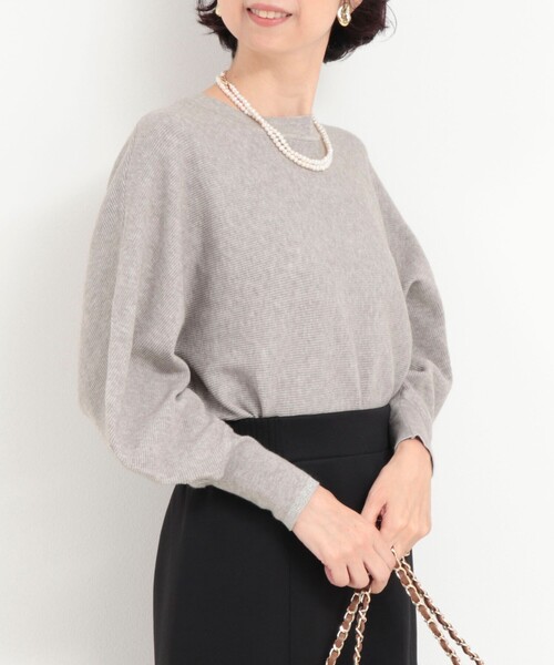 MICO COULIER(ミコクリエ)の「ウォッシャブルバナナスリーブ クルーネックプルオーバー(ニット/セーター・レディース・ブルー/グレー/キナリ/レッド・38)」の20枚目の写真