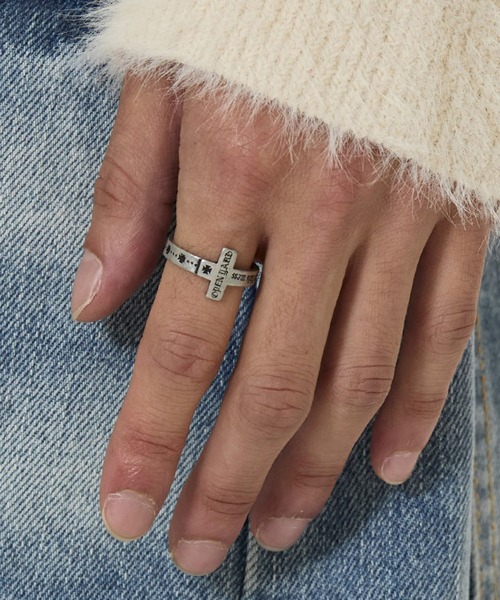 OY(オーワイ)の「『OY/オーワイ』ENGRAVED CROSS RING/エングレイブドクロスリング(リング・レディース・シルバー・M/S)」の3枚目の写真