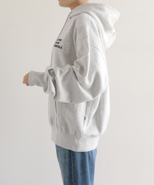 ANME(アンメ)の「裏起毛ロゴ刺繍ANMEスウェットパーカー(パーカー・レディース・ブラウン/オフホワイト/ブラック/オートミール・M/XL/L)」の9枚目の写真