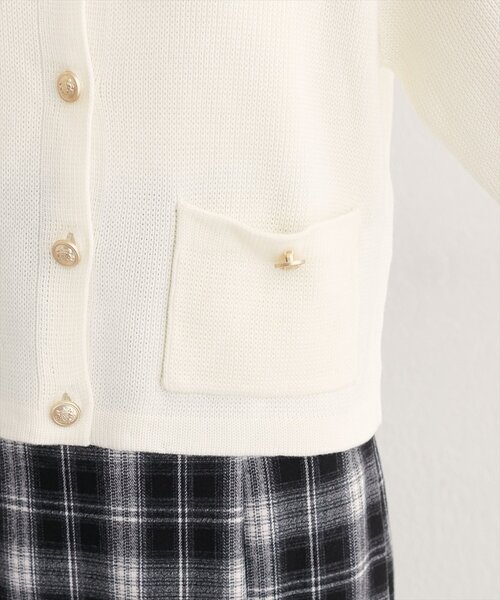 natural couture(ナチュラルクチュール)の「【WEB限定】ボタンポケットカーディガン(カーディガン/ボレロ・レディース・ベージュ/ボルドー/オフホワイト/ブラック/サックスブルー・FREE)」の10枚目の写真