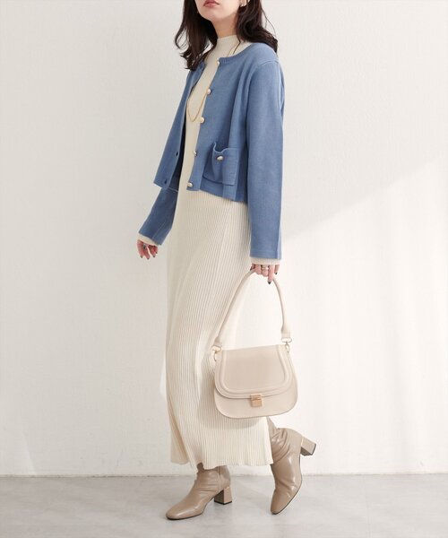 natural couture(ナチュラルクチュール)の「【WEB限定】ボタンポケットカーディガン(カーディガン/ボレロ・レディース・ベージュ/ボルドー/オフホワイト/ブラック/サックスブルー・FREE)」の19枚目の写真