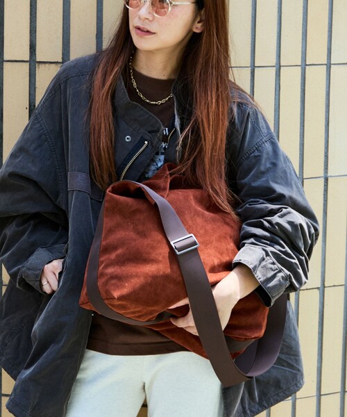 SUBLIME（サブライム）の「SUBLIME × FREAK'S STORE/サブライム × フリークスストア 別注 ECO SUEDE SHOLDER BAG エコスエード ショルダーバッグ（ショルダーバッグ・メンズ・ブラウン/ベージュ/アッシュグレー/ブラック・ONE SIZE）」の19枚目の写真