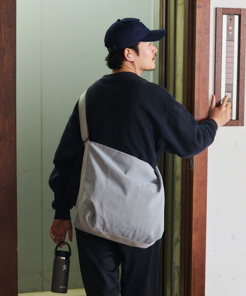 SUBLIME(サブライム)の「SUBLIME × FREAK'S STORE/サブライム × フリークスストア 別注 ECO SUEDE SHOLDER BAG エコスエード ショルダーバッグ(ショルダーバッグ・メンズ・ブラウン/ベージュ/アッシュグレー/ブラック・ONE SIZE)」の21枚目の写真