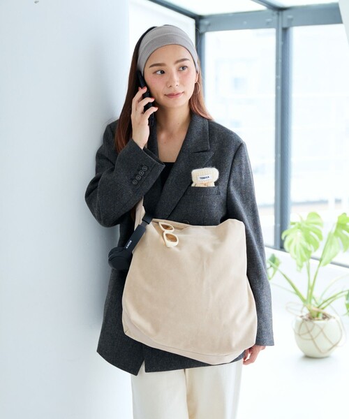 SUBLIME（サブライム）の「SUBLIME × FREAK'S STORE/サブライム × フリークスストア 別注 ECO SUEDE SHOLDER BAG エコスエード ショルダーバッグ（ショルダーバッグ・メンズ・ブラウン/ベージュ/アッシュグレー/ブラック・ONE SIZE）」の6枚目の写真