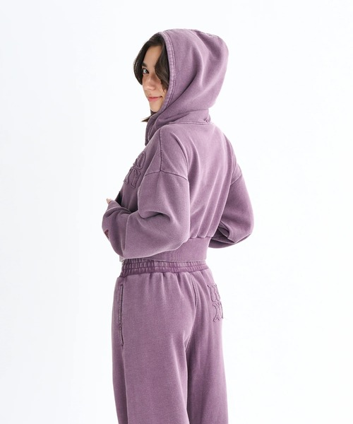 ROXY（ロキシー）の「YOLO ZIP /ロキシー空港コーデクロップド丈パッチワークロゴジップアップフーディー・パーカー(空港コーデ）（パーカー・レディース・ブラック/ピンク/グレー・SMALL/MEDIUM/LARGE）」の17枚目の写真