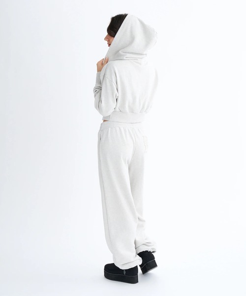 ROXY（ロキシー）の「YOLO ZIP /ロキシー空港コーデクロップド丈パッチワークロゴジップアップフーディー・パーカー(空港コーデ）（パーカー・レディース・ブラック/ピンク/グレー・SMALL/MEDIUM/LARGE）」の10枚目の写真