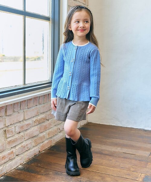 apres les cours(アプレレクール)の「【ジュニア対応】ニットカーディガン(カーディガン/ボレロ・キッズ・アイボリー/サックスブルー・80/90/100/110/120/130/140)」の3枚目の写真