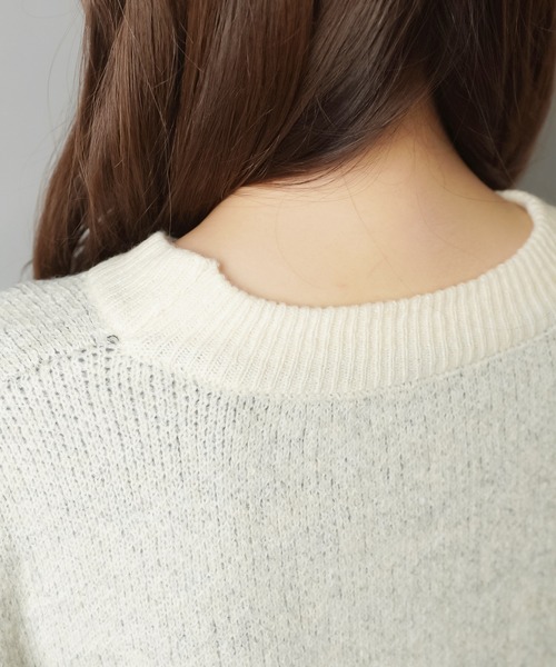 SPINNS（スピンズ）の「体型カバーも◎ゆるロゴジャガードニット/手書き風ロゴ（ニット/セーター・レディース・チャコール/ネイビー/ボルドー/アイボリー/グレー・ONESIZE）」の7枚目の写真