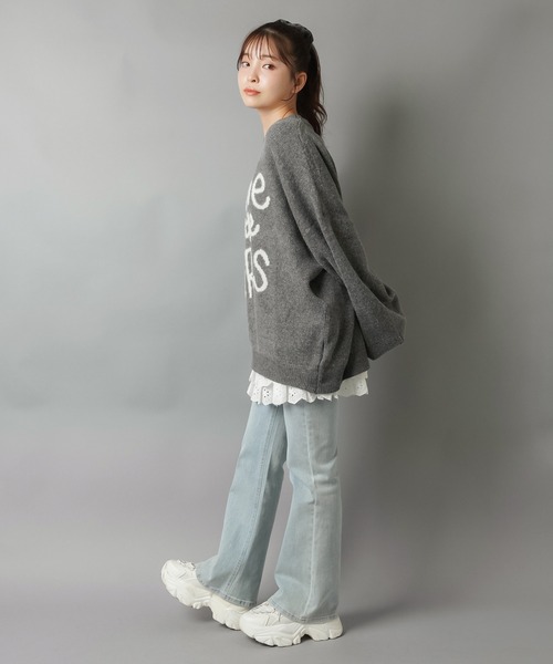 SPINNS（スピンズ）の「体型カバーも◎ゆるロゴジャガードニット/手書き風ロゴ（ニット/セーター・レディース・チャコール/ネイビー/ボルドー/アイボリー/グレー・ONESIZE）」の18枚目の写真