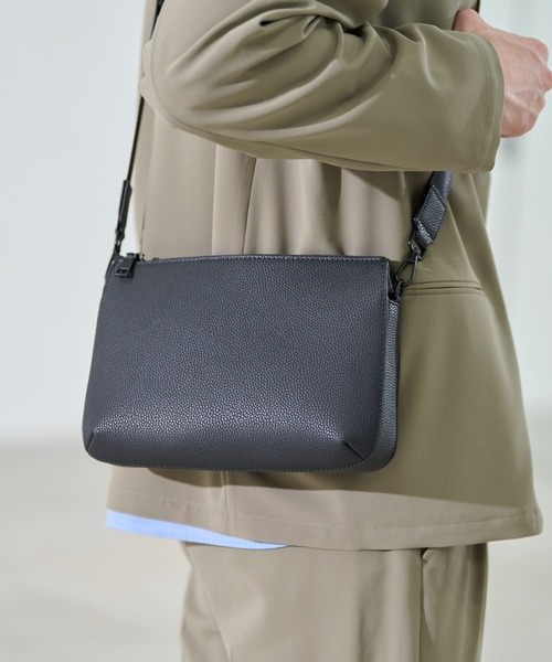 CITY TOKYO/シティートーキョー】シュリンクレザーミニショルダー