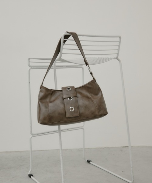 Aunt Marie's(アントマリーズ)の「ハトメベルトショルダーバッグ(ショルダーバッグ・レディース・レッド/ブラック/ブラウン・FREE)」の11枚目の写真