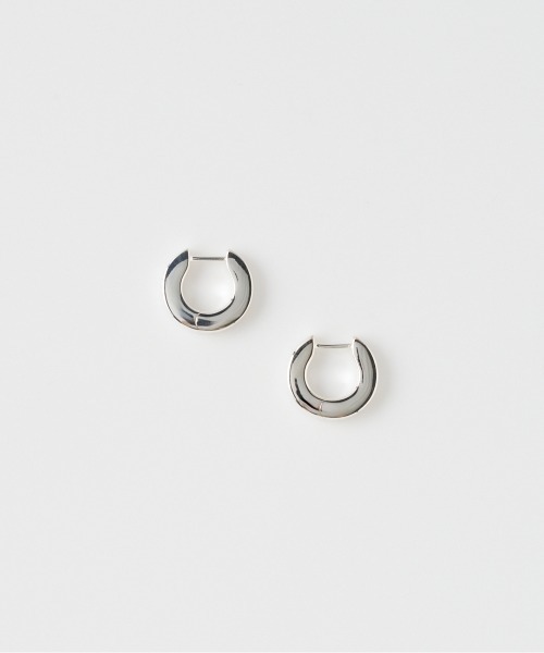 HELIOPOLE（エリオポール）の「PERSA EARRINGS SILVER（ピアス（両耳用）・レディース・シルバー・F）」の2枚目の写真