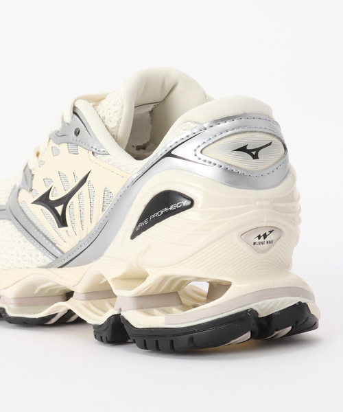 MIZUNO(ミズノ )の「MIZUNO/ミズノ WAVE PROPHECY LS(スニーカー・レディース・アイボリー/ブラウン・25cm/24.5cm/24cm/23.5cm)」の6枚目の写真