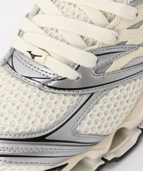 MIZUNO(ミズノ )の「MIZUNO/ミズノ WAVE PROPHECY LS(スニーカー・レディース・アイボリー/ブラウン・25cm/24.5cm/24cm/23.5cm)」の9枚目の写真