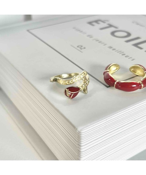 tone(トーン)の「【88eighty-eight】アンティークワインレッド薔薇リング2点セット【import】(MA)(リング・レディース・ゴールド・FREE)」の3枚目の写真