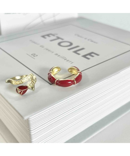 tone(トーン)の「【88eighty-eight】アンティークワインレッド薔薇リング2点セット【import】(MA)(リング・レディース・ゴールド・FREE)」の4枚目の写真