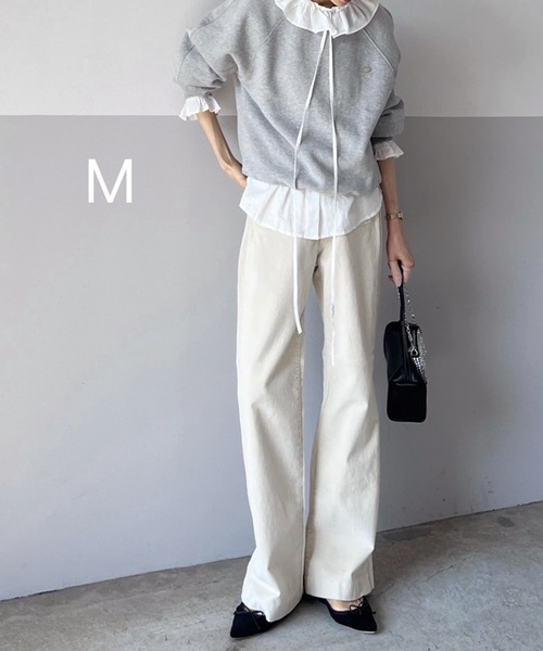 Flugge(フラッジー)の「コーデュロイセミフレアパンツ(その他パンツ・レディース・ベージュ・MEDIUM)」の18枚目の写真