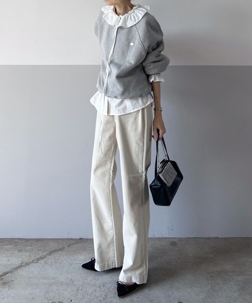 Flugge(フラッジー)の「コーデュロイセミフレアパンツ(その他パンツ・レディース・ベージュ・MEDIUM)」の19枚目の写真