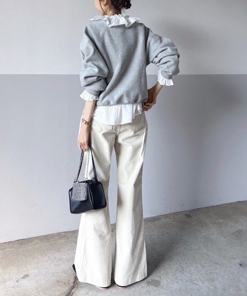 Flugge(フラッジー)の「コーデュロイセミフレアパンツ(その他パンツ・レディース・ベージュ・MEDIUM)」の21枚目の写真
