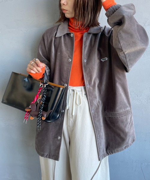 TOWNCRAFT（タウンクラフト）の「[TOWN CRAFT/タウンクラフト・THE FOX/ザフォックス] 別注 ワンポイントロゴ ラグランスリーブコーチジャケット（その他アウター・レディース・ベージュ/ブラック/ブラウン・M/L）」の3枚目の写真