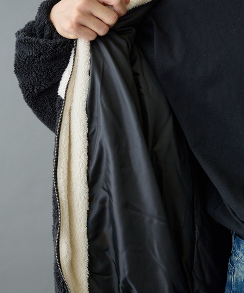COLONY 2139(コロニートゥーワンスリーナイン)の「シャギーフリースBIGスタンドブルゾン(ブルゾン・メンズ・ブラック/ベージュ/ホワイト・MEDIUM/LARGE)」の20枚目の写真