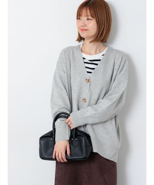 Lugnoncure（ルノンキュール）の「もちもちVネックリラックスカーディガン（カーディガン/ボレロ・レディース・ブルー/グレー/レッド/ネイビー/パープル・F）」の8枚目の写真