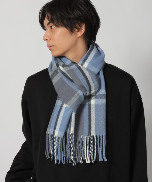 LAKOLE(ラコレ)の「アソートチェックマフラー / 574773(マフラー・レディース・ブラック/パープル/オフホワイト/ブルー/レッド/グリーン/ブラウン・FREE)」の5枚目の写真