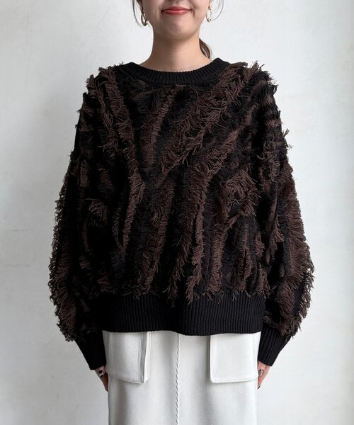 Chez toi（シェトワ）の「シャギーフリンジニットプルオーバー（ニット/セーター・レディース・グリーン/オフホワイト/ブラック・FREE）」の7枚目の写真