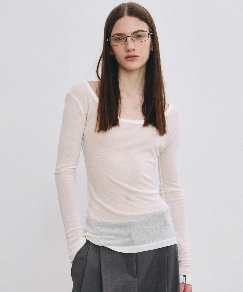 NICK&NICOLE(ニックアンドニコール)の「NICOLE MINIMAL LABEL SCOOP LS TOP_IVORY(Tシャツ/カットソー・レディース・その他・FREE)」の3枚目の写真