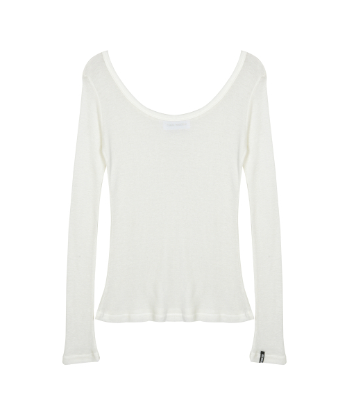 NICK&NICOLE(ニックアンドニコール)の「NICOLE MINIMAL LABEL SCOOP LS TOP_IVORY(Tシャツ/カットソー・レディース・その他・FREE)」の5枚目の写真