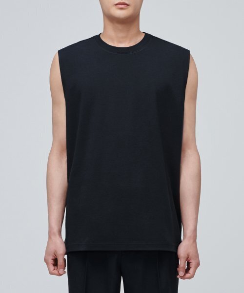 MUSINSA STANDARD（ムシンサスタンダード）の「リラックスドスリーブレストップ [ブラック]（Tシャツ/カットソー・メンズ・その他・SMALL/MEDIUM/LARGE/X-LARGE/XX-LARGE/XXX-LARGE）」の2枚目の写真