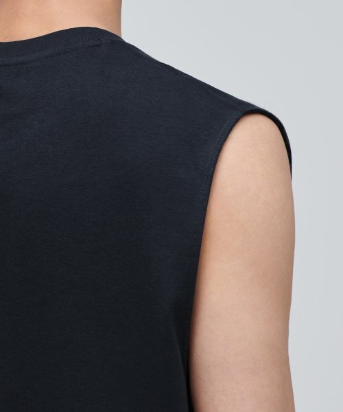 MUSINSA STANDARD（ムシンサスタンダード）の「リラックスドスリーブレストップ [ブラック]（Tシャツ/カットソー・メンズ・その他・SMALL/MEDIUM/LARGE/X-LARGE/XX-LARGE/XXX-LARGE）」の6枚目の写真