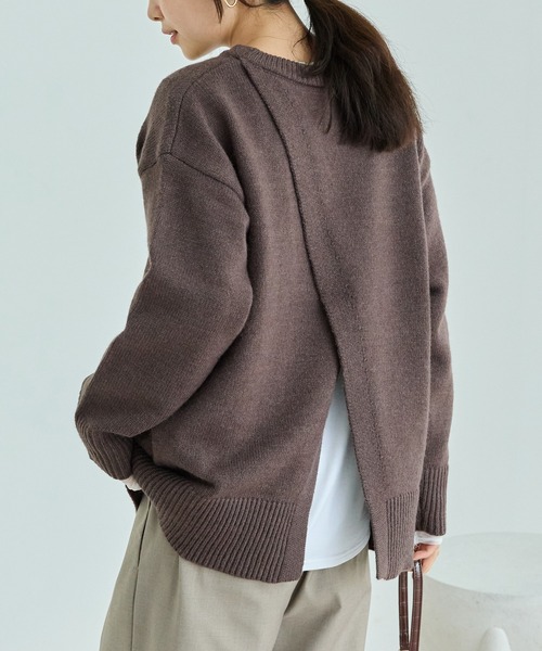 LAVEANGE(ラビアンジェ)の「【洗える】バックスリットニットプルオーバー(ニット/セーター・レディース・ブラウン/チャコールグレー/ブルー・F/3L/4L)」の3枚目の写真