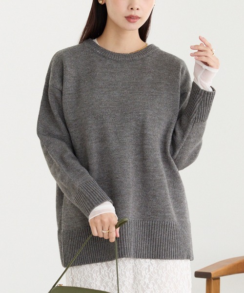 LAVEANGE(ラビアンジェ)の「【洗える】バックスリットニットプルオーバー(ニット/セーター・レディース・ブラウン/チャコールグレー/ブルー・F/3L/4L)」の15枚目の写真