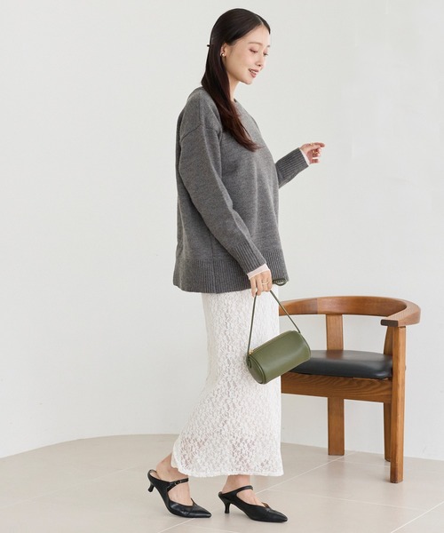 LAVEANGE(ラビアンジェ)の「【洗える】バックスリットニットプルオーバー(ニット/セーター・レディース・ブラウン/チャコールグレー/ブルー・F/3L/4L)」の21枚目の写真