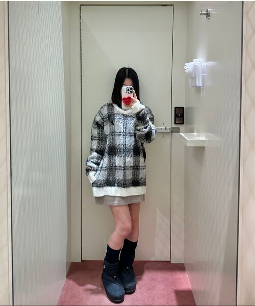 Rest&Recreation(レストアンドレクリエーション)の「HAIRY HOOD KNIT DRESS - BEIGE(ワンピース・レディース・その他・ONE)」の4枚目の写真