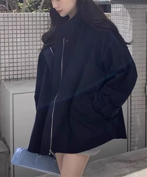 cammie(キャミー)の「トレンチ風ミドル丈コート(トレンチコート・レディース・アイボリー/ブラック・M/L)」の1枚目の写真
