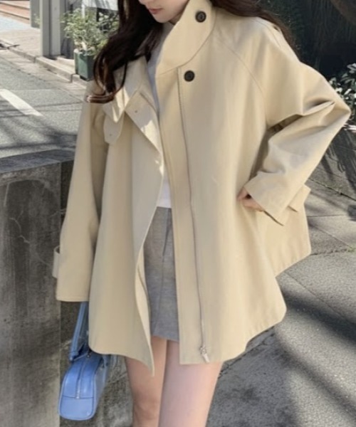 cammie(キャミー)の「トレンチ風ミドル丈コート(トレンチコート・レディース・アイボリー/ブラック・M/L)」の12枚目の写真