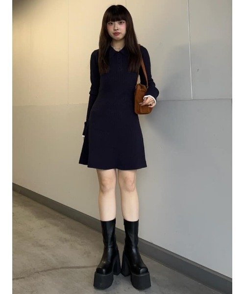 SLY(スライ)の「COLLARED CABLE KNIT S/OP カラード ケーブルニット ショートワンピース 秋服 冬服(ワンピース・レディース・ネイビー/ブラック/杢グレー・1/2)」の17枚目の写真