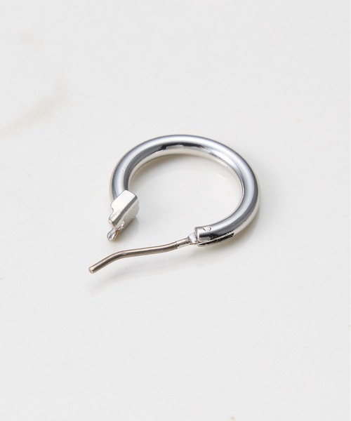 PAPILLONNER（パピヨネ）の「フープピアス/2点セット（ピアス（両耳用）・レディース・シルバー/ゴールド・FREE）」の4枚目の写真