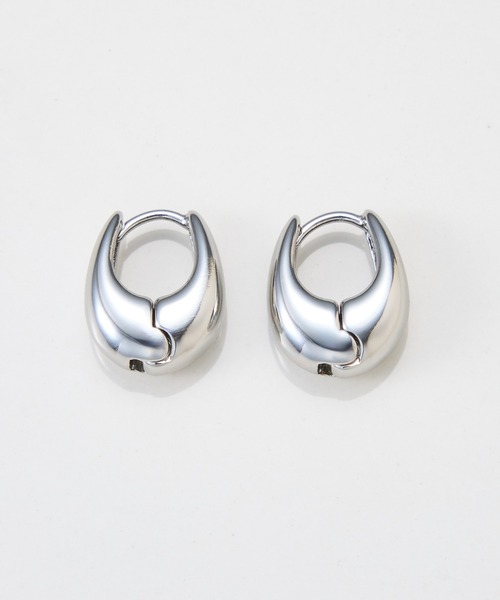 PAPILLONNER（パピヨネ）の「フープピアス/2点セット（ピアス（両耳用）・レディース・シルバー/ゴールド・FREE）」の5枚目の写真