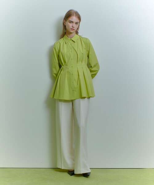 LOULOU WILLOUGHBY(ルルウィルビー)の「【LOULOU WILLOUGHBY】タックシェイプシャツ(シャツ/ブラウス・レディース・グリーン/ホワイト/ブラック・2)」の8枚目の写真