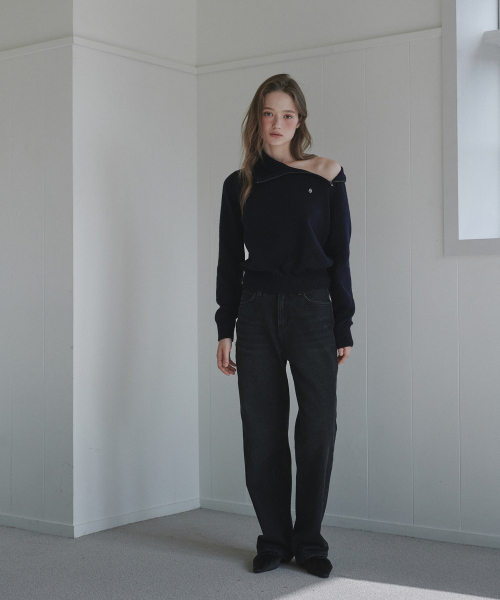 MAU SOLEUM(マウソレウム)の「Carter Straight Denim Jean - Dark Grey(デニムパンツ・レディース・その他・SMALL/MEDIUM)」の2枚目の写真