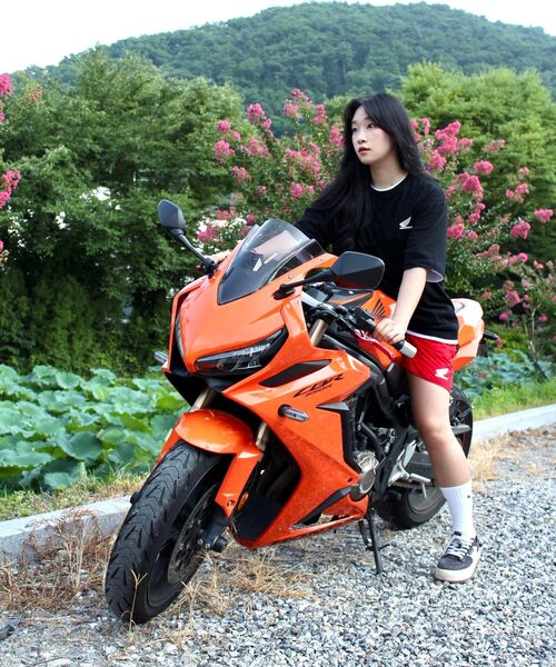 PHYPS MOTORCYCLE（フィップスモーターサイクル）の「[2Pack] Original Wing Logo Short Sleeve White / Black（Tシャツ/カットソー・レディース・その他・SMALL/X-LARGE/MEDIUM/LARGE）」の8枚目の写真