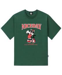 NICEDAY ピンクキャットグラフィックTシャツ - グリーン