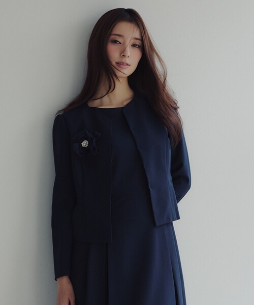 TOCCA（トッカ）の「TIMELESS RHAPSODY ジャケット（ノーカラージャケット・レディース・ブラック系/ネイビー系/ベージュ系/ホワイト系・0/2/4/6）」の4枚目の写真