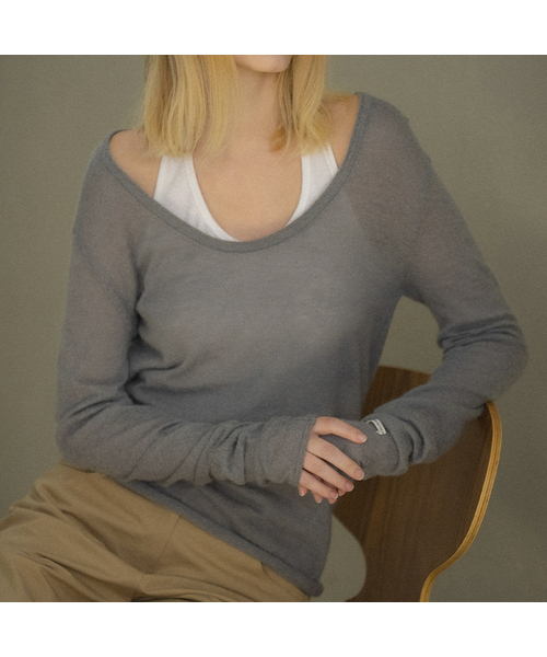 KNOWNBETTER（ノウンベター）の「Scoop-neck longsleeve alpaca knit top [KNFW04SW01]_[3color]（ニット/セーター・レディース・ライトグレー/スカイブルー/レッド・FREE）」の2枚目の写真