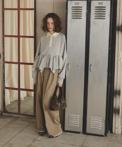 THE YOn（ザヨン）の「イレギュラーヘムペプラムラガーポロトップス（スウェット・レディース・チャコールグレー/グレー/キャメル・FREE）」の17枚目の写真